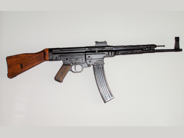 stg44