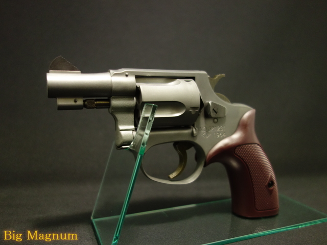 ニュナンブM60 鮫島